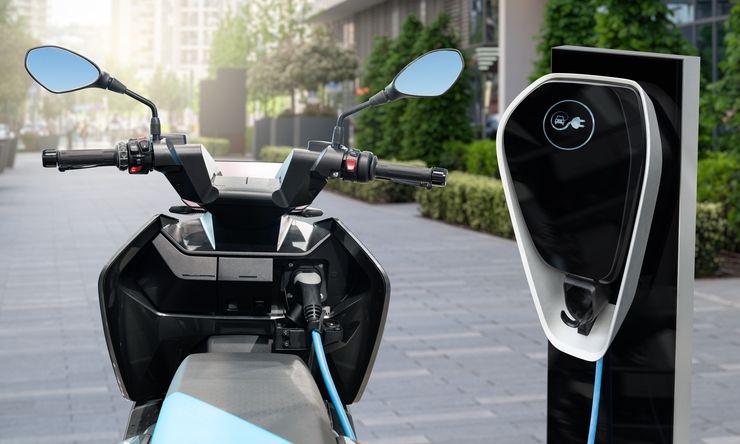 Scooter e moto elettriche, arrivano gli ecoincentivi