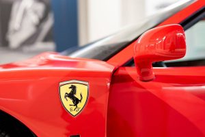 Ferrari pensa a un abbonamento alla batteria