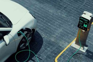Auto elettriche, Renault punta a ridurre costi batterie del 20%