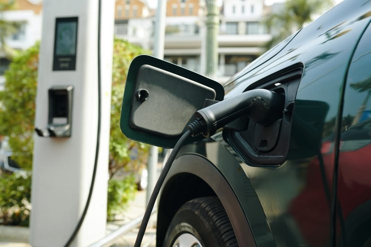 Una stazione di ricarica per auto elettriche