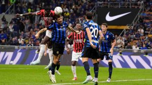 Il derby tra Inter e Milan - fonte Lapresse - suipedali.it