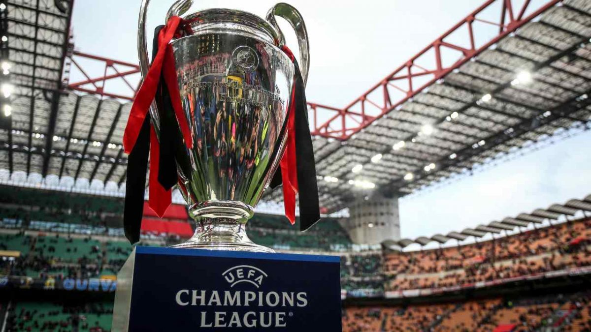 La coppa di Champions League - fonte Lapresse - suipedali.it