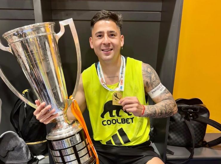 Guillermo Pavia, attaccante del Colo Colo - fonte Instragram - suipedali.it