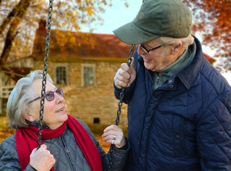 Il bonus per le persone anziane - fonte Pexels - suipedali.it