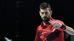 Novak Djokovic si ritira - fonte Ansa Foto - suipedali.it