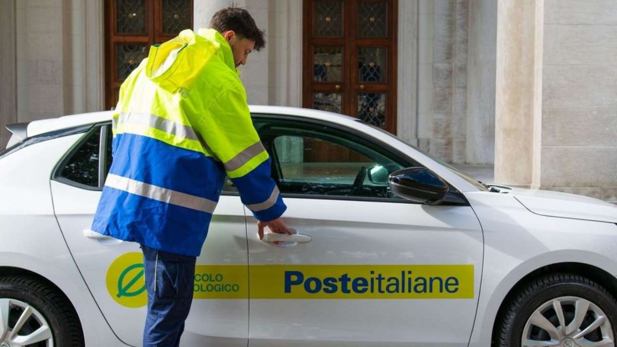 Poste Italiane assume - fonte Instagram - suipedali.it