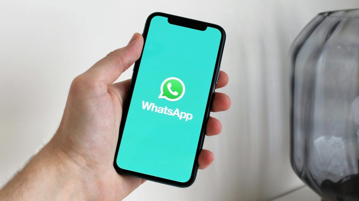 Whatsapp, attento al messaggio - fonte Pexels - suipedali.it